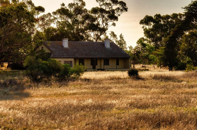 Rustic Farmhouse Inn